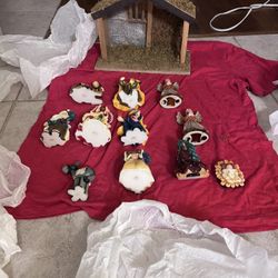 O’Well Nativity Pieces With Manger. 