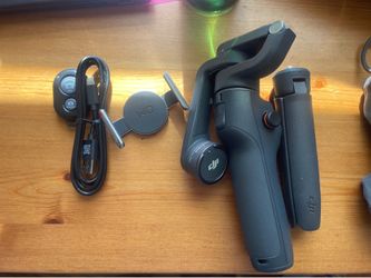 DJI Osmo Mobile 6 Smartphone Gimbal + Tripod + Magnetic Clamp + Remote – Excellent Condition