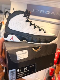 Jordan retro 9 Space Jam 5.5Y