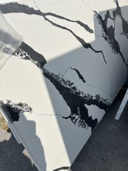 Granite And Quartz Countertops 