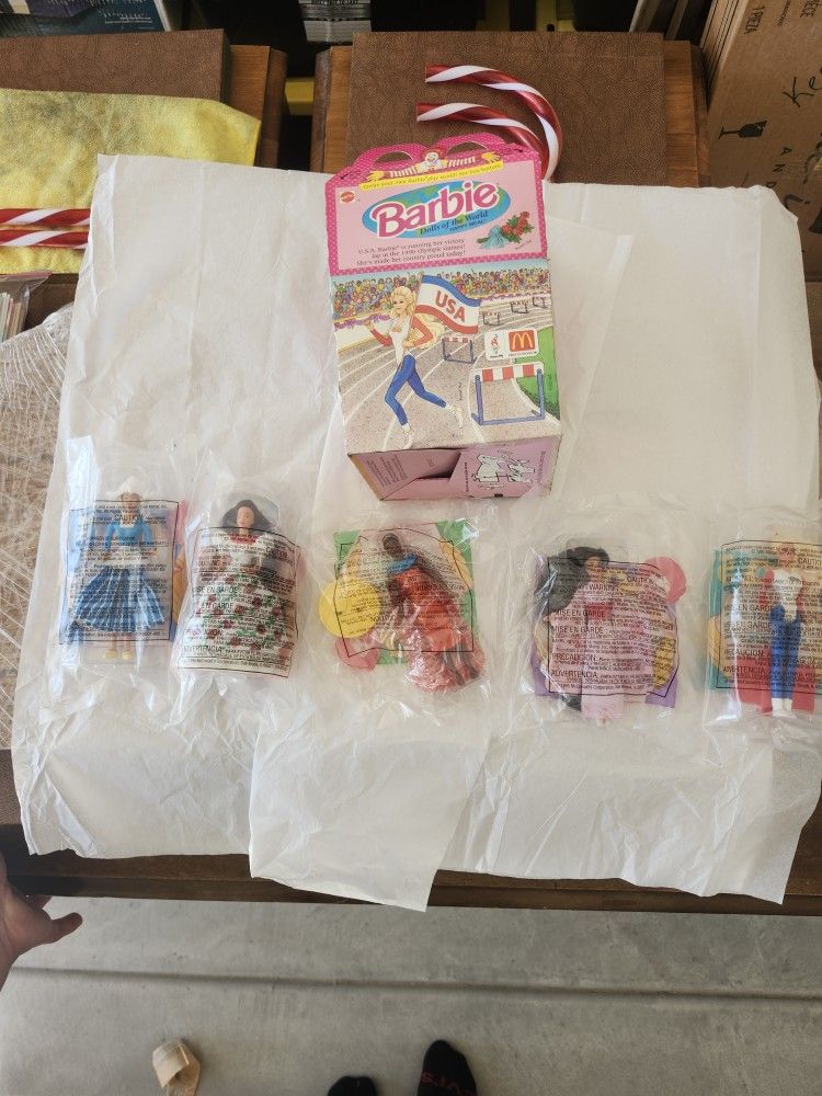 Vintage Barbie Dolls From 1996