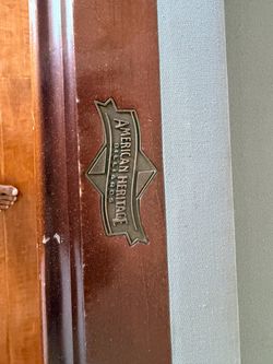 American Heritage pool table 8 ft