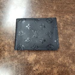 Louis Vuitton Wallet(Make Offer)may Consider 550 Less for Sale in San  Antonio, TX - OfferUp