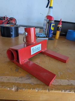 Molomax Wood Pallet Buster