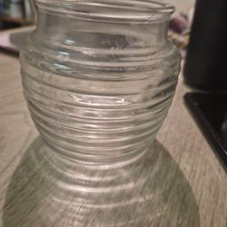a Anchor Hocking Beehive Jar