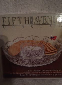 Crystal chip and dip set