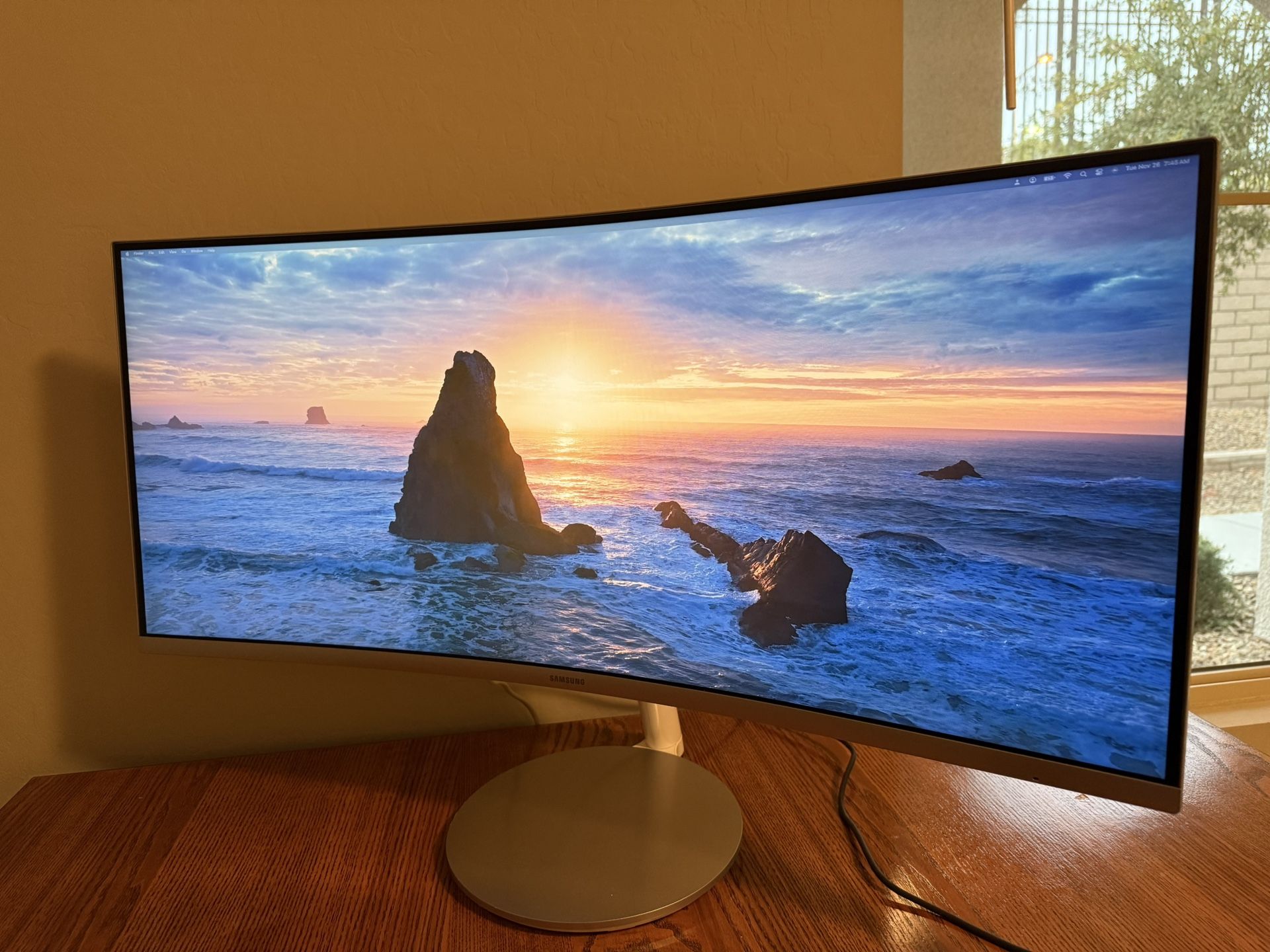Samsung 34" ViewFinity CJ79 WQHD QLED 100Hz Thunderbolt 3 Ultra Wide Curved Monitor
