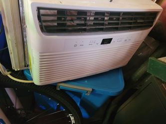 Window AC 60$