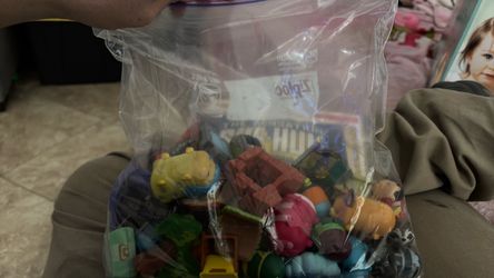 Bag of random Tsum Tsums and accessories