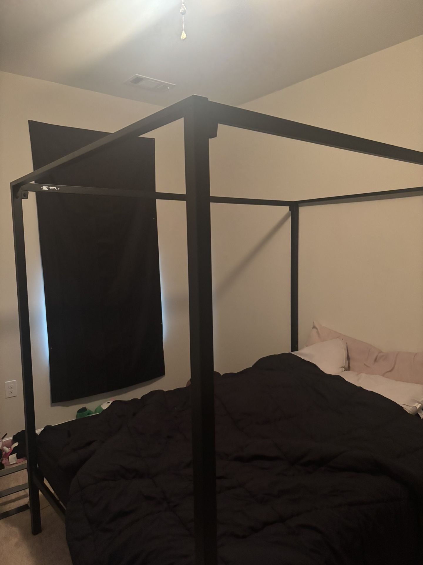 Queen Size Canopy Bed Frame