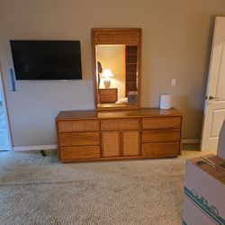 Queen Bedroom Set, Headboard, Dresser With Mirror, Chest With Desk, Matching Night Stamds