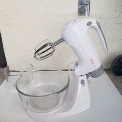 Vintage Sunbeam Mixmaster Stand Mixer 12 Speed, 2 Bowls, 2 Beaters