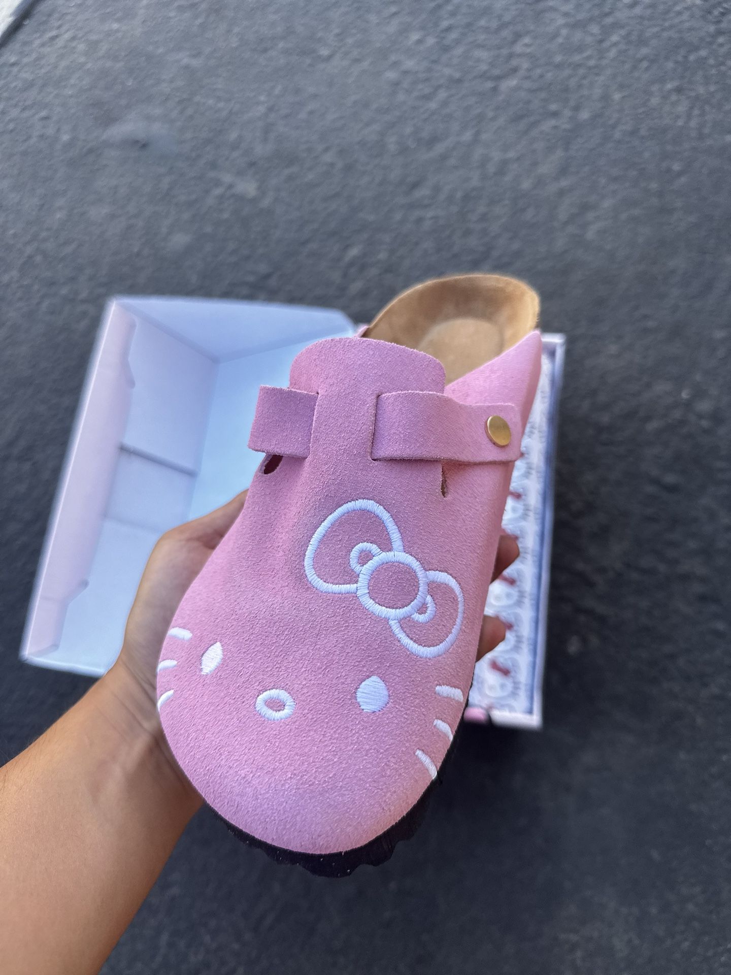 Hello Kitty Birkenstock