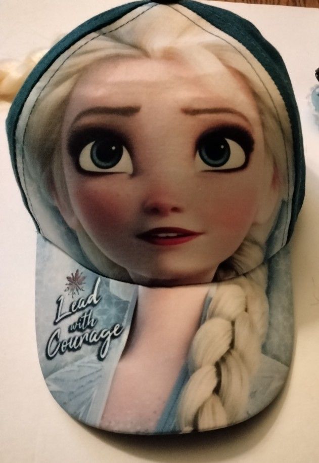 Disney Frozen Elsa Hat With Braided Hair And Matching Hair Clip