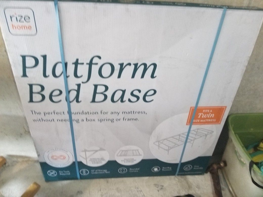 FOLDING BED FRAME