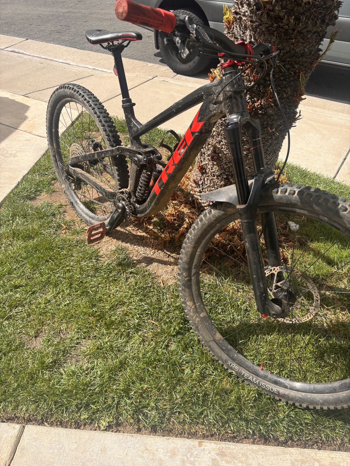 Trek Slash 7
