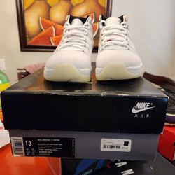 Jordan 11's Platinum Size 13