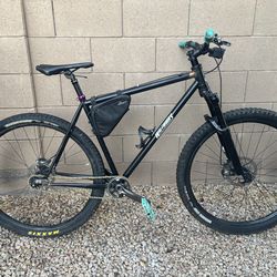 Custom Single Speed; Waltworks frame; PNW range