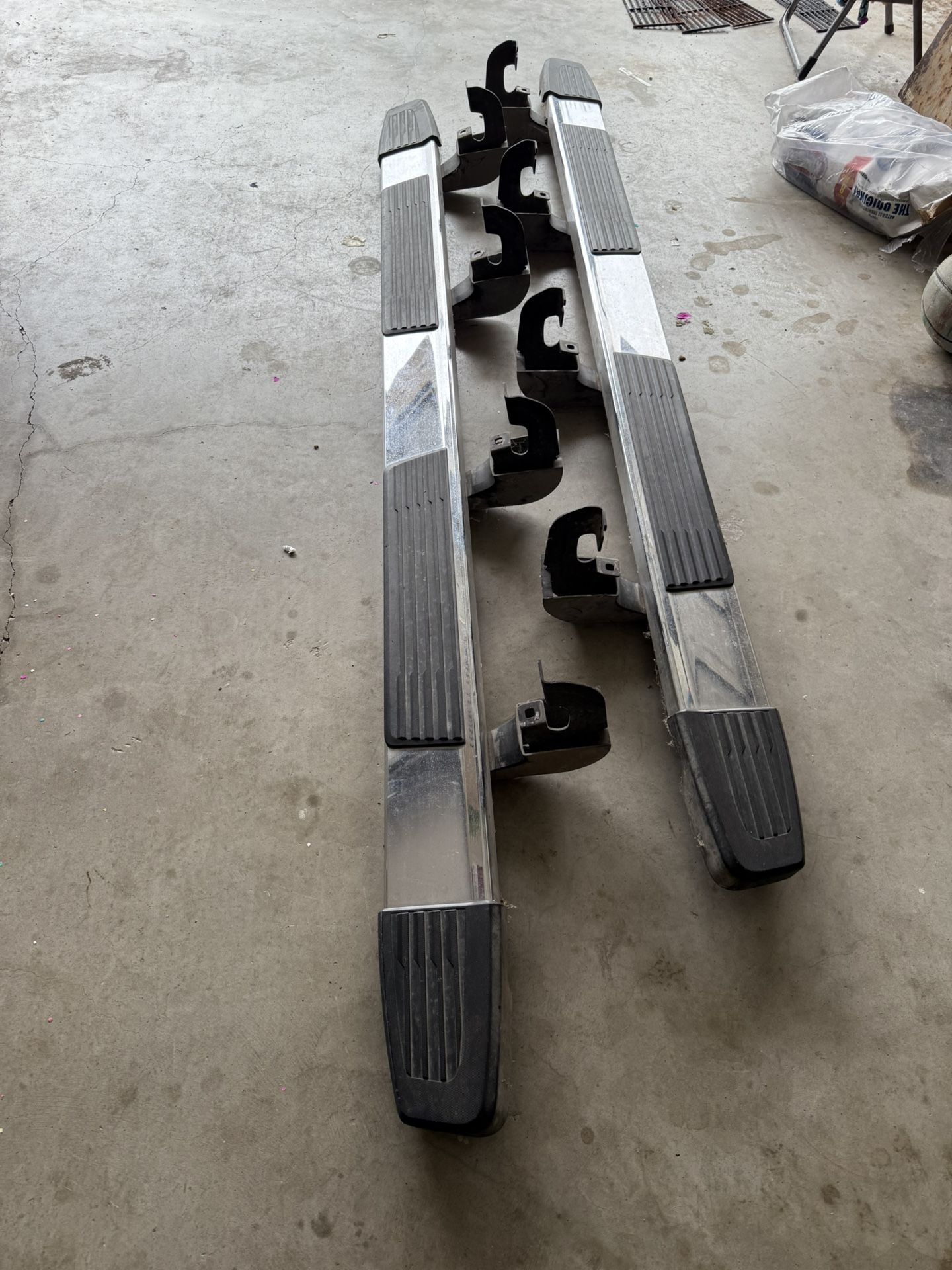 2018 Chevy Silverado Side Steps