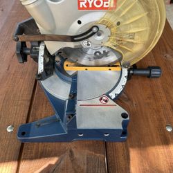 Ryobi Saw 