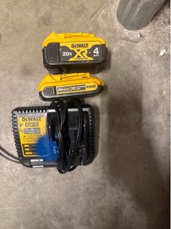Dewalt 2 batteries XR and charger