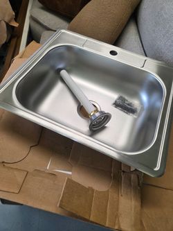 Dayton Stainless Steel 25" x 21-1/4" x 6-9/16" 1-Hole Single Bowl Drop-in Sink