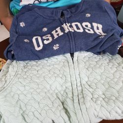 Girl CLOTHS AND PIJAMAS T-5