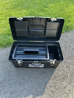 Stanley Toolbox w/ Removable Tray & Top Compartments