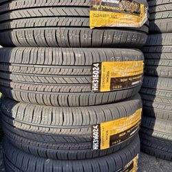 225/65/17 Vendo Un Set De Llantas Nuevas Marca HEDWAY 🤩🏁✅✅