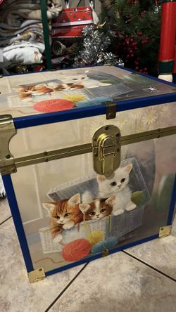 Vintage Kitten Square Cube Toy Box Knitting Crocheting Storage Box