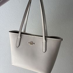 Mini city tote