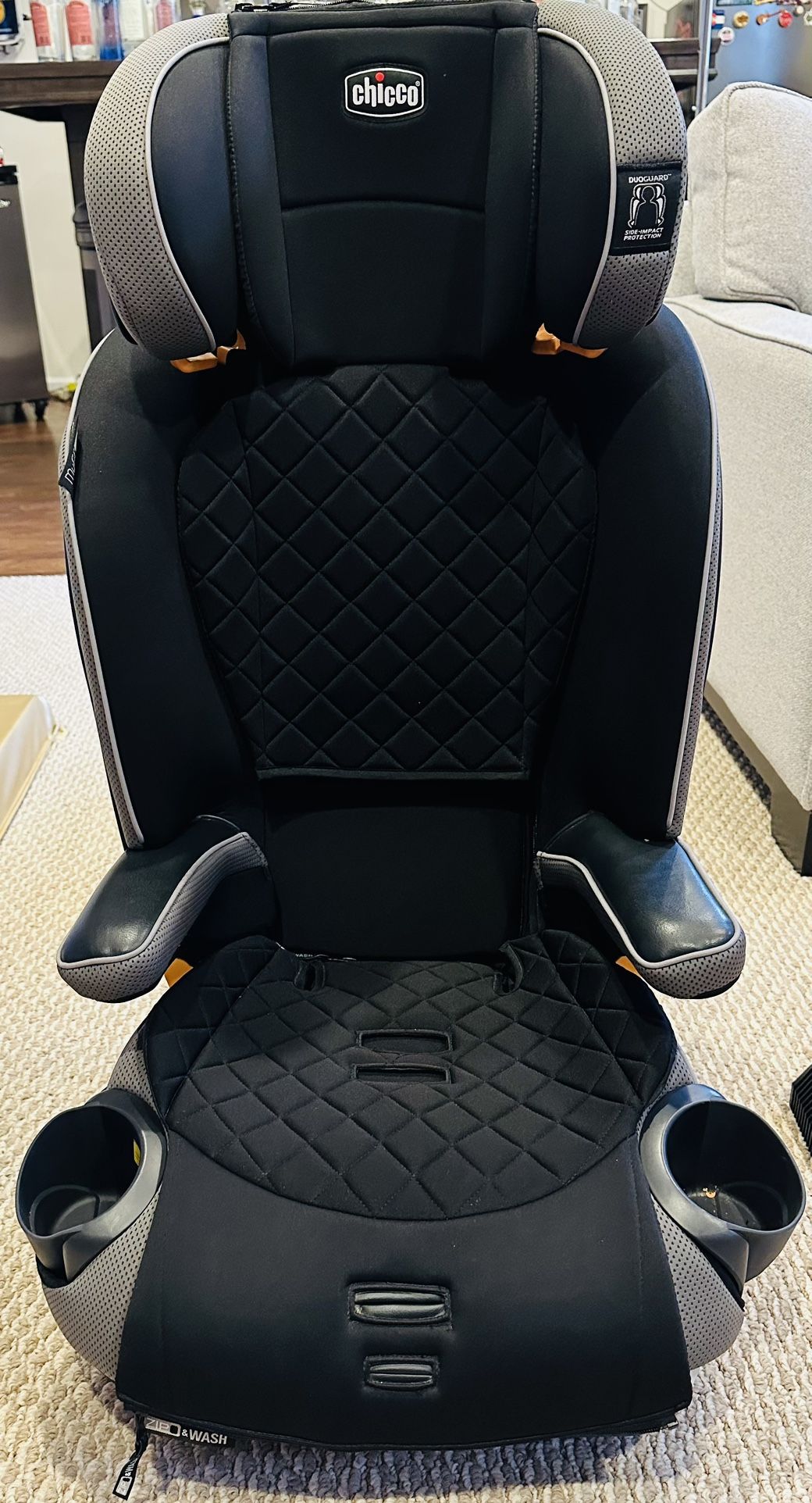 Chicco My Fit Zip Harness + Booster Car Seat 