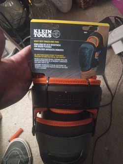 Klein Tools Heavy Duty Hinged Knee Pads