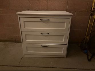 Dresser 3 drawers