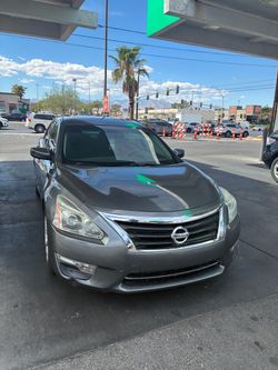 2015 Nissan Altima - clean title