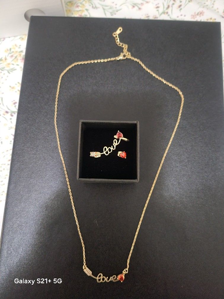 Beautiful choker and earring set, 14k gold plated