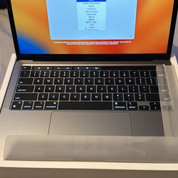 MacBook Pro 2023 Touch Bar