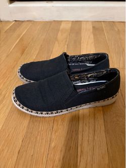 Skechers