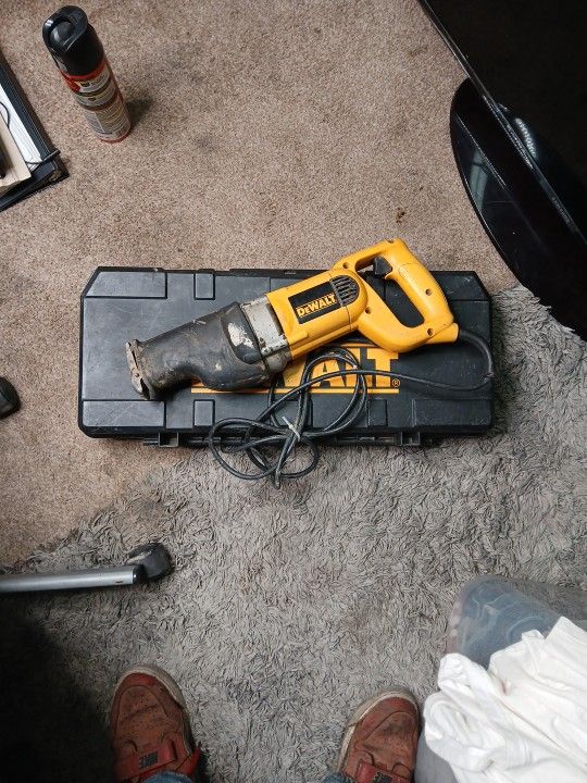 DeWalt Reciprocating Saw