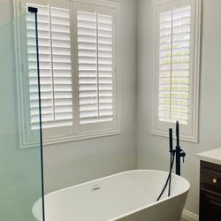 Interior Window Shutters - Blinds, Shades, Sliding & French Doors, Persianas De Madera IG: @astro_shutters / CALL OR TEXT ANYTIME! (951) 573-2560  