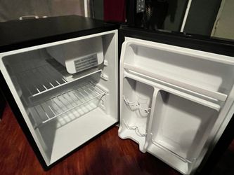 Whirlpool mini fridge