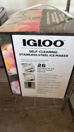 Igloo  Ice maker
