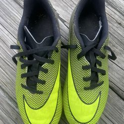 Nike Soccer cleats size 2.5