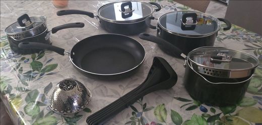 Nutrichecf 15pc nonstick pots pans set - black