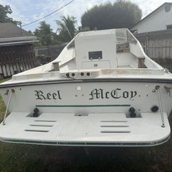 1978 Shamrock Boat Project 20’