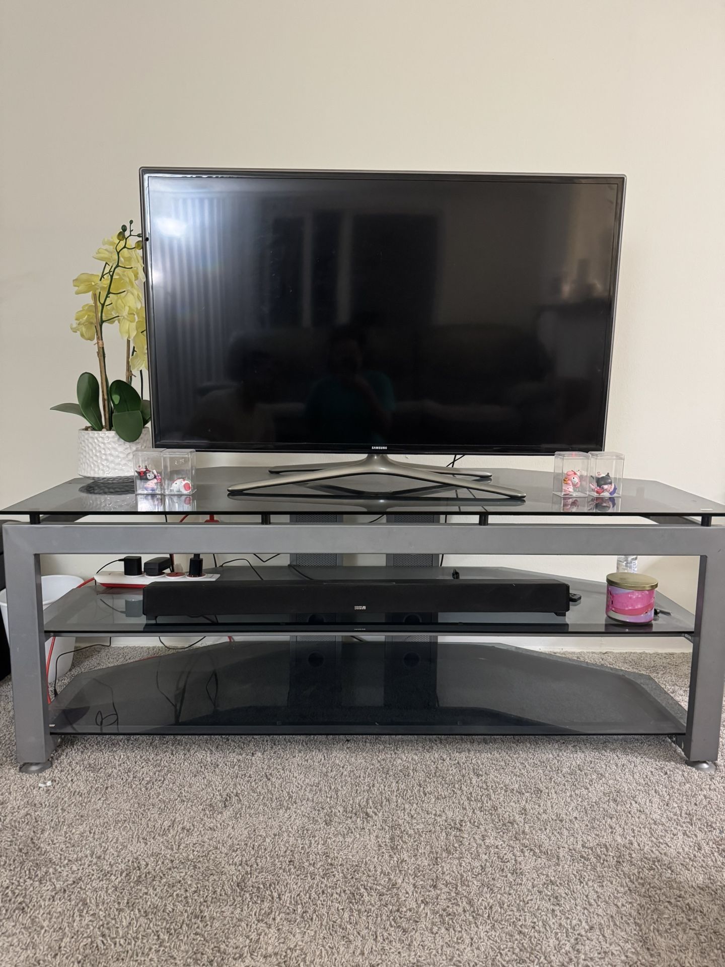 Samsung 48” TV + Glass TV Stand + RCA Soundbar + Fire Stick – Complete Setup