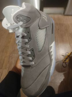 Jordan 5 Wolf Grey Size 11 (1 of 2 pairs)