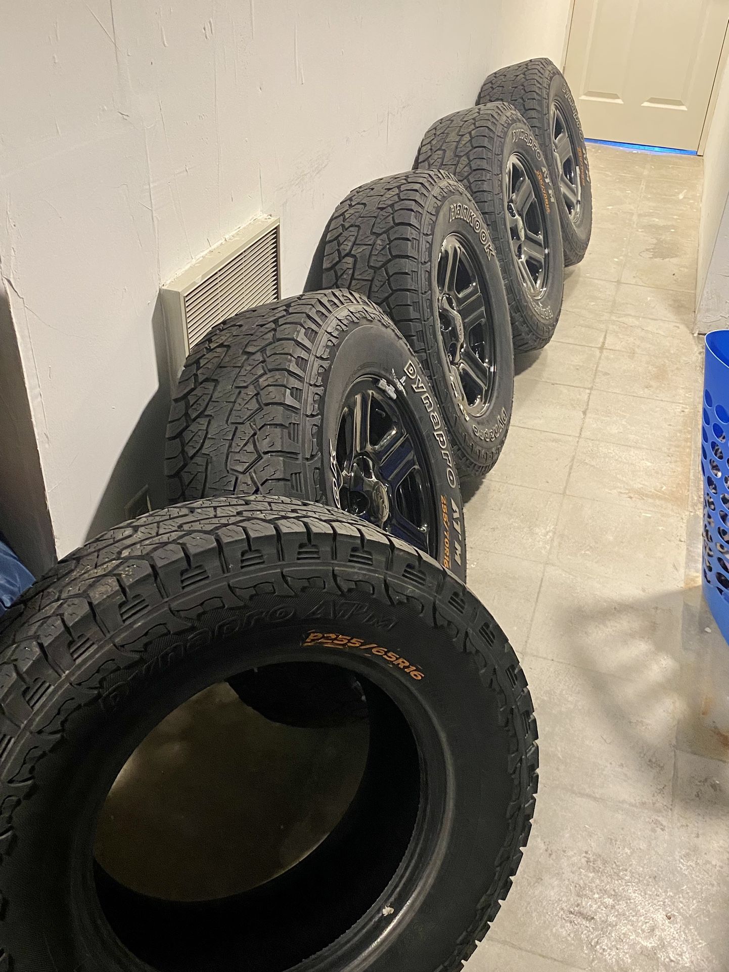 Tires and Rims For Jeep Brand