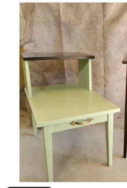 Mid-Century 2 tiered side table