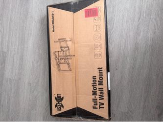 Full-Motion TV Wall Mount